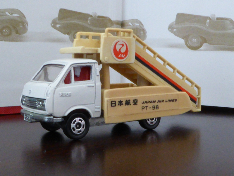 Illustration for article titled Tomica Toyota Tuesday